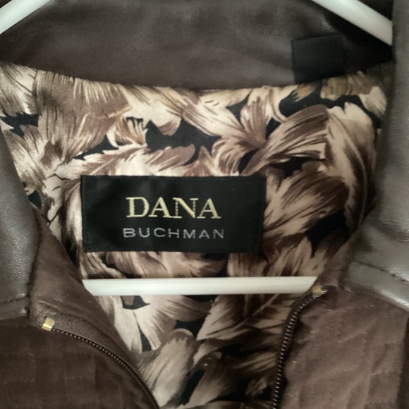 VTG DANA BUCHMAN QUILTED BROWN WOMANS COAT WITH LEATHER TRIM SZ M - Picture 2 of 14